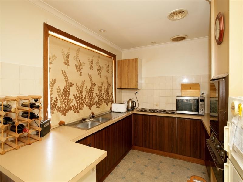 1/61 Main Street, Lake Albert NSW 2650