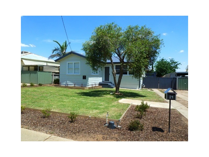 21 Spooner Avenue, Wagga Wagga NSW 2650
