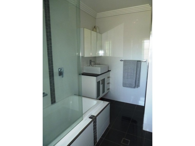 21 Spooner Avenue, Wagga Wagga NSW 2650