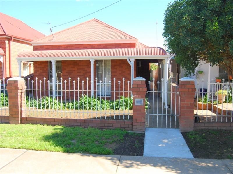 68 Fox Street, Wagga Wagga NSW 2650