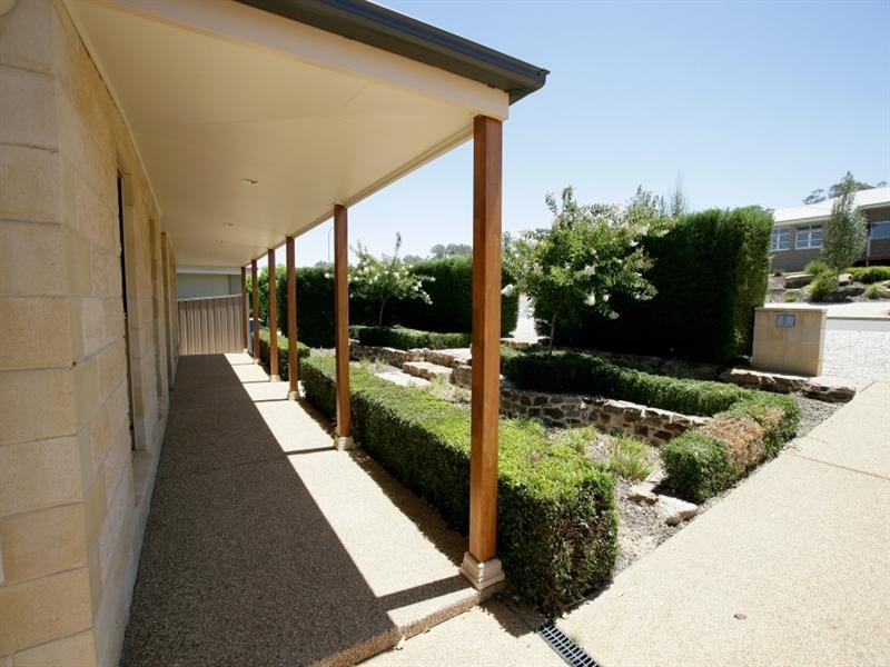 18 Brindabella Drive, Tatton NSW 2650