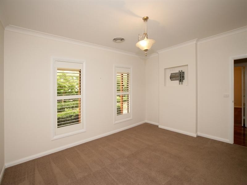 18 Brindabella Drive, Tatton NSW 2650