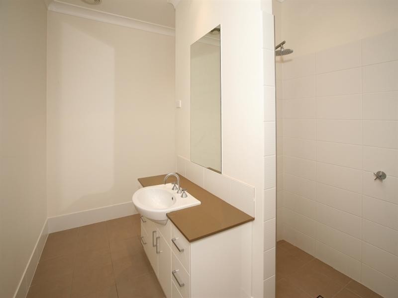 18 Brindabella Drive, Tatton NSW 2650