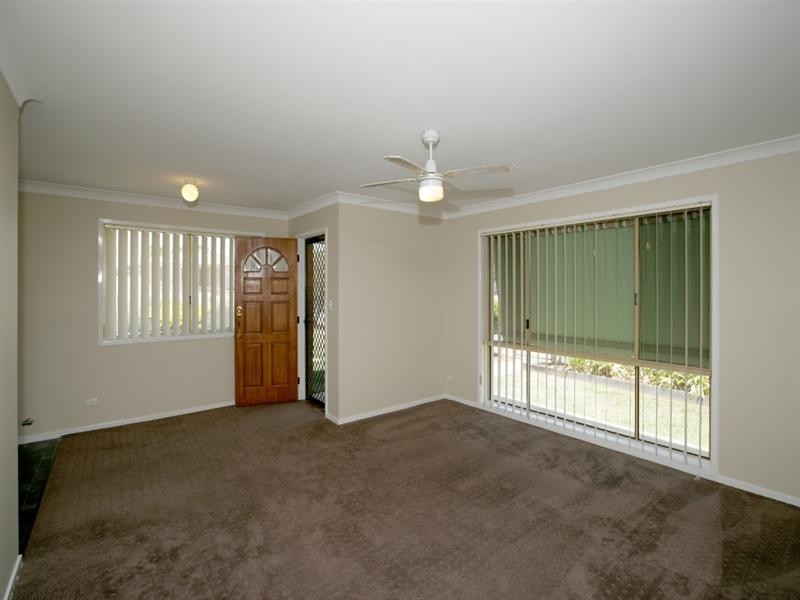 14 Lockett Place, Tolland NSW 2650