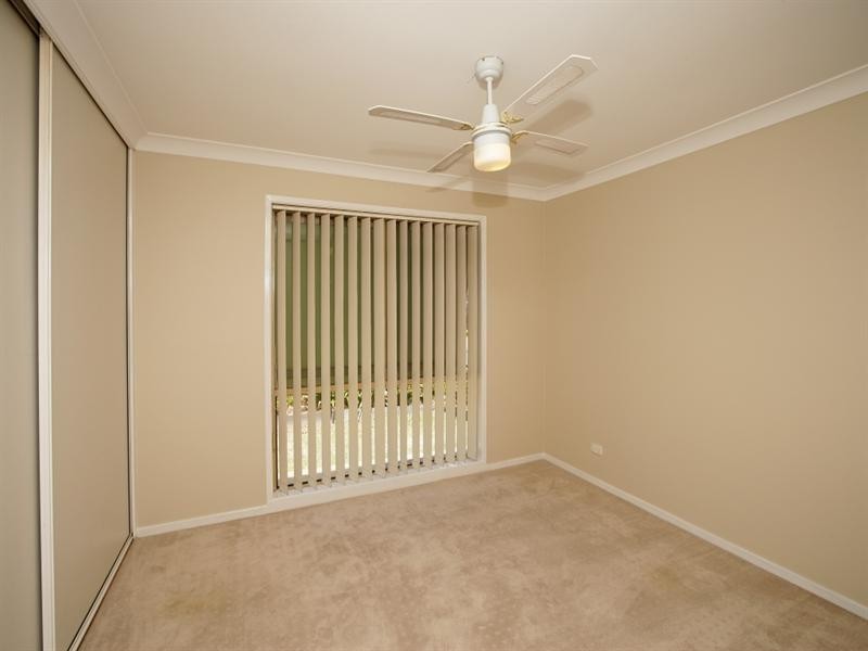 14 Lockett Place, Tolland NSW 2650