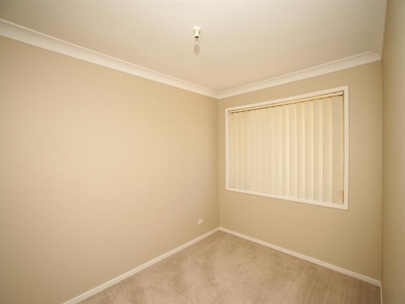 14 Lockett Place, Tolland NSW 2650