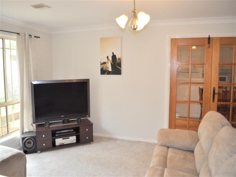 25 Bamarook Crescent, Wagga Wagga NSW 2650