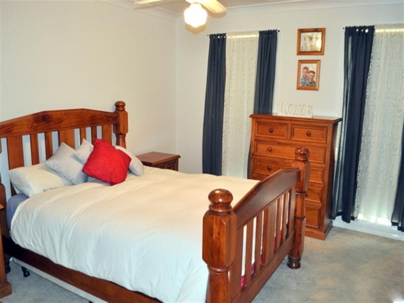 25 Bamarook Crescent, Wagga Wagga NSW 2650