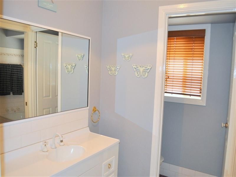 25 Bamarook Crescent, Wagga Wagga NSW 2650