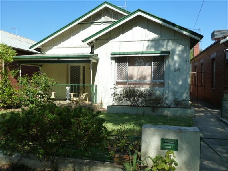 68 Peter Street, Wagga Wagga NSW 2650