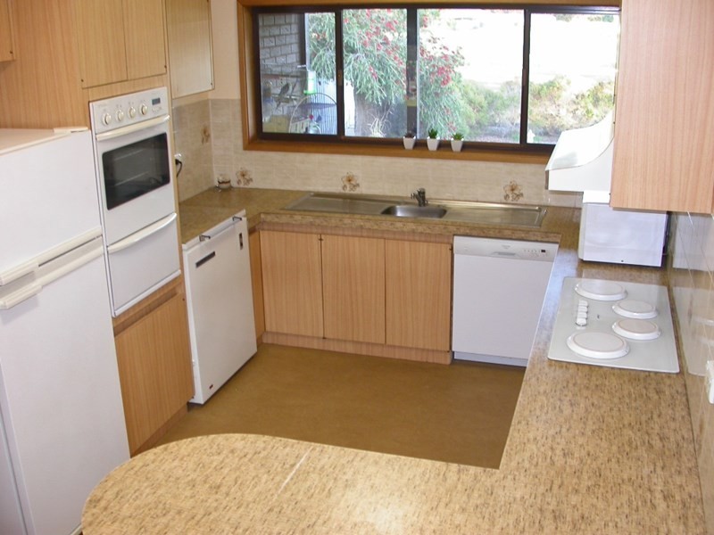 4 Stinson Street, Coolamon NSW 2701