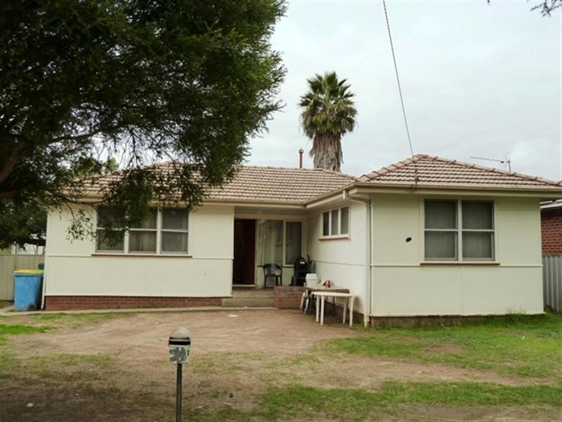 10 Madang Street, Wagga Wagga NSW 2650