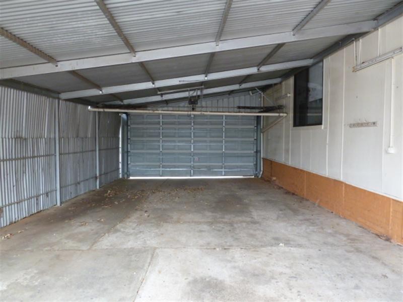 4 Castlereagh Avenue, Wagga Wagga NSW 2650