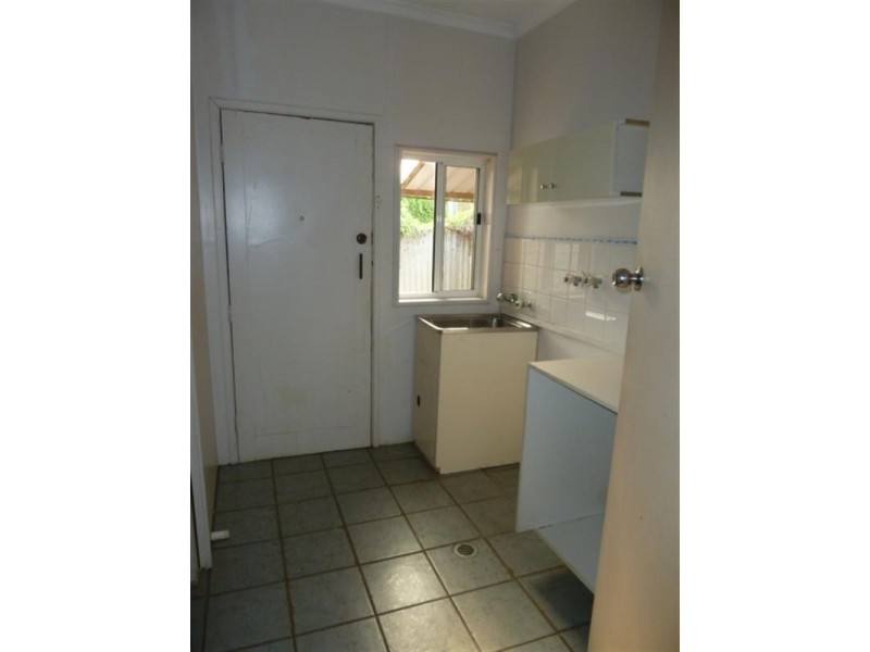 4 Castlereagh Avenue, Wagga Wagga NSW 2650