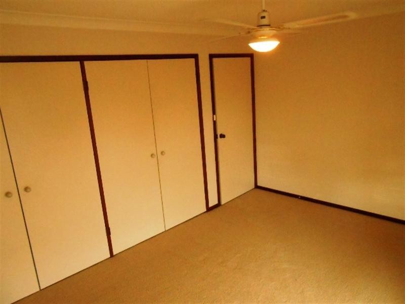 1/1 Yugana Place, Glenfield Park NSW 2650