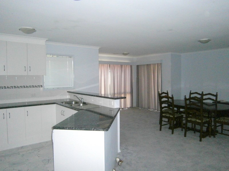 12 Osprey Place, Estella NSW 2650