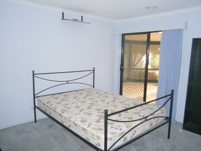 12 Osprey Place, Estella NSW 2650