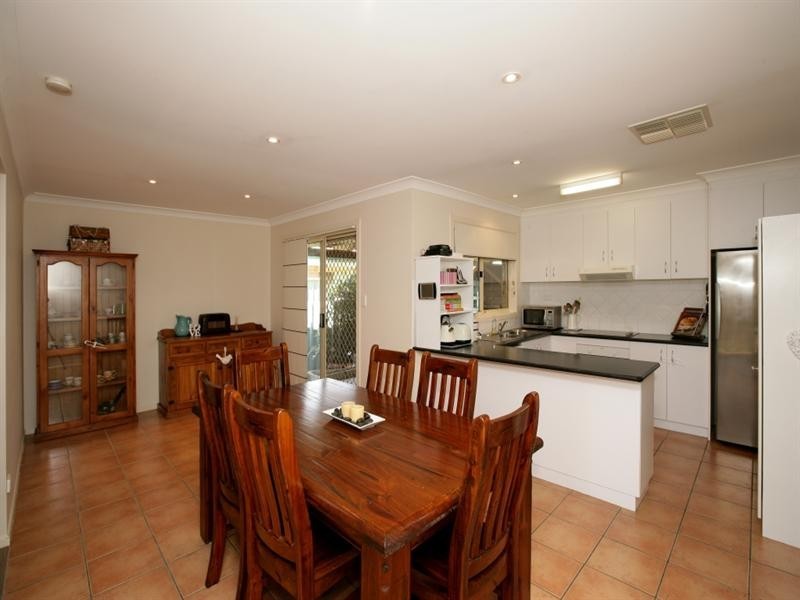 30 Girraween Mews, Glenfield Park NSW 2650