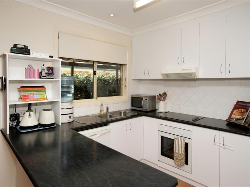 30 Girraween Mews, Glenfield Park NSW 2650