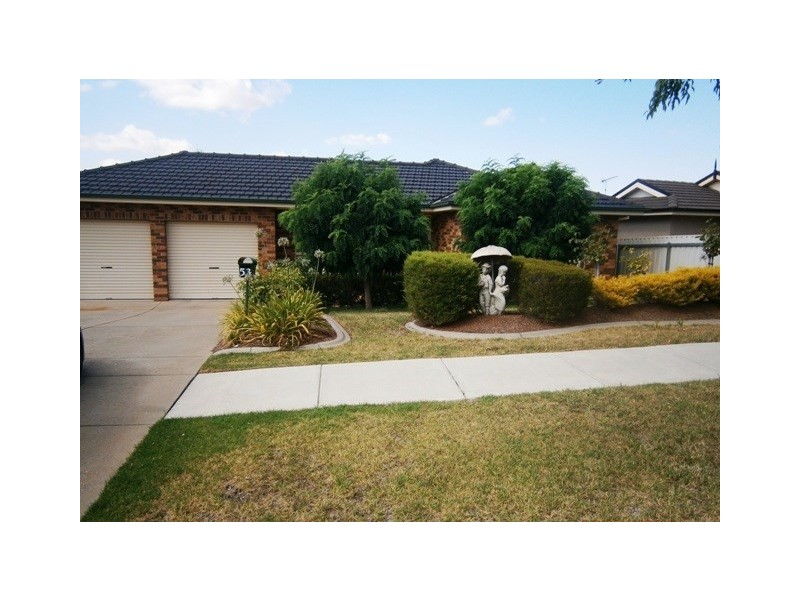 53 Kimberley Drive, Wagga Wagga NSW 2650