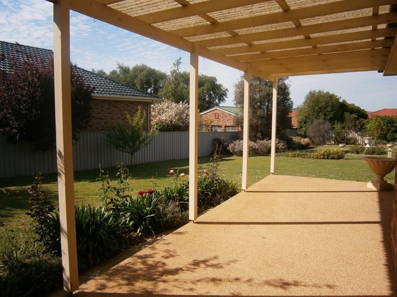 53 Kimberley Drive, Wagga Wagga NSW 2650