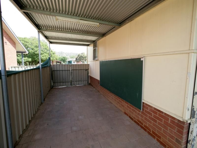 17 Barinya Street, Kooringal NSW 2650