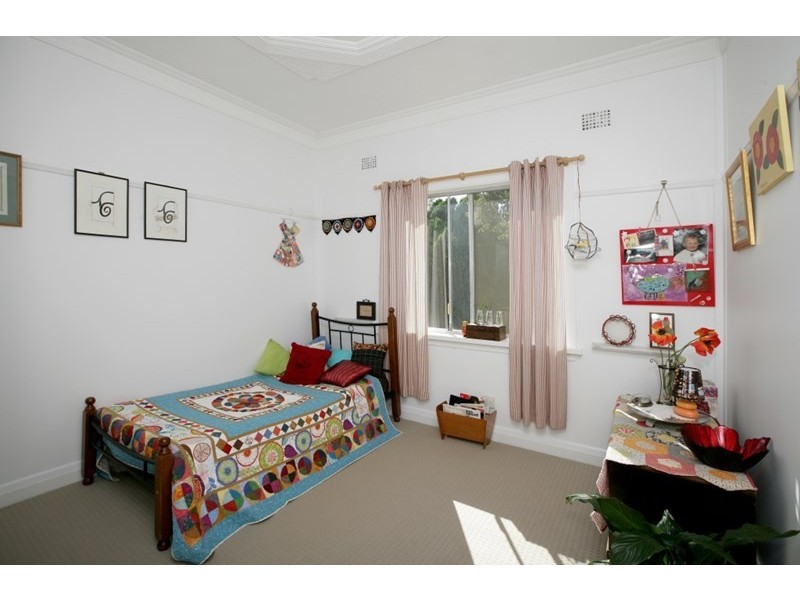 25 Wooden Street, Turvey Park NSW 2650