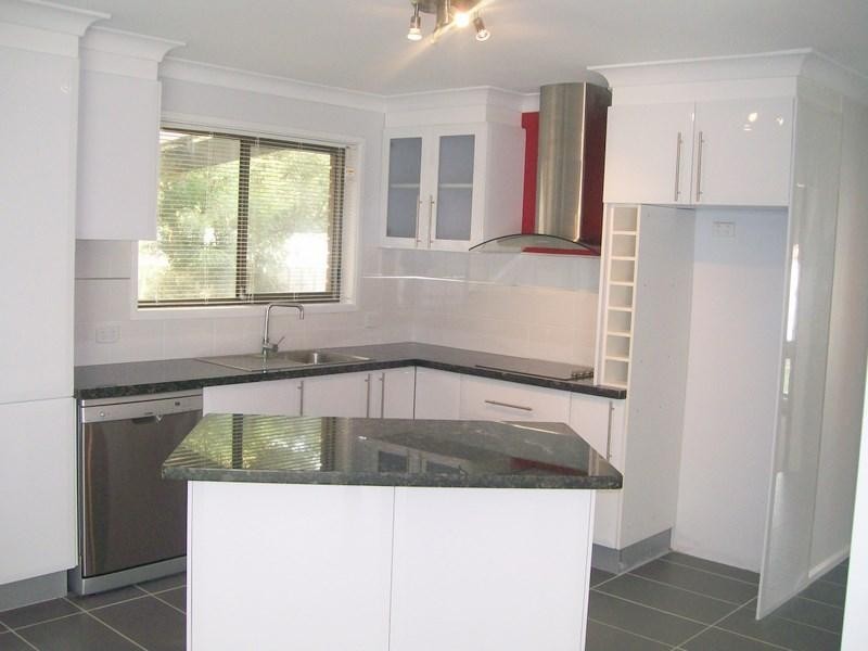 2/3 Nicholi Crescent, Wagga Wagga NSW 2650