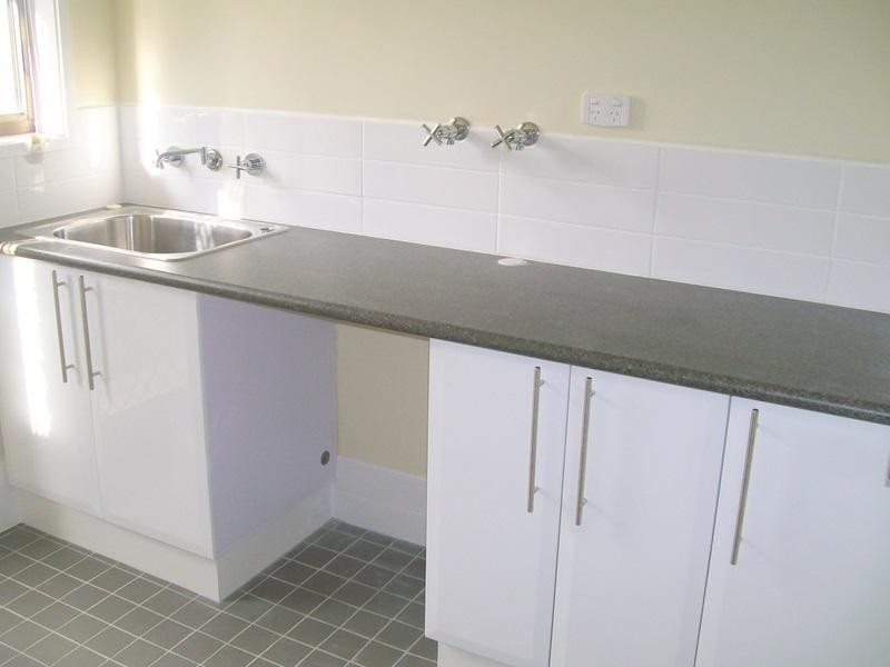 2/3 Nicholi Crescent, Wagga Wagga NSW 2650