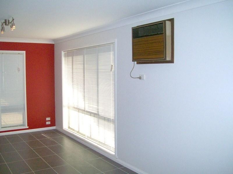 2/3 Nicholi Crescent, Wagga Wagga NSW 2650