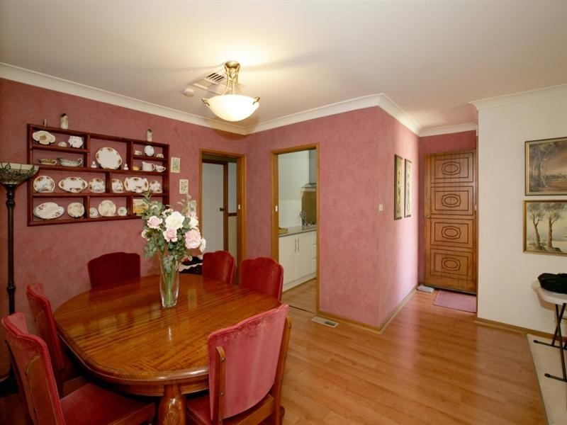 16 Carmody Street, Kooringal NSW 2650