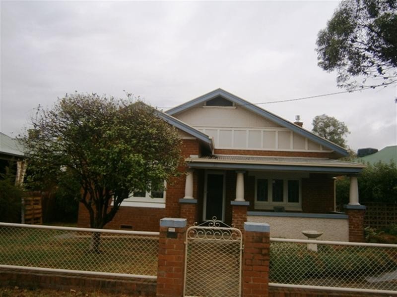55 Brookong Avenue, Wagga Wagga NSW 2650