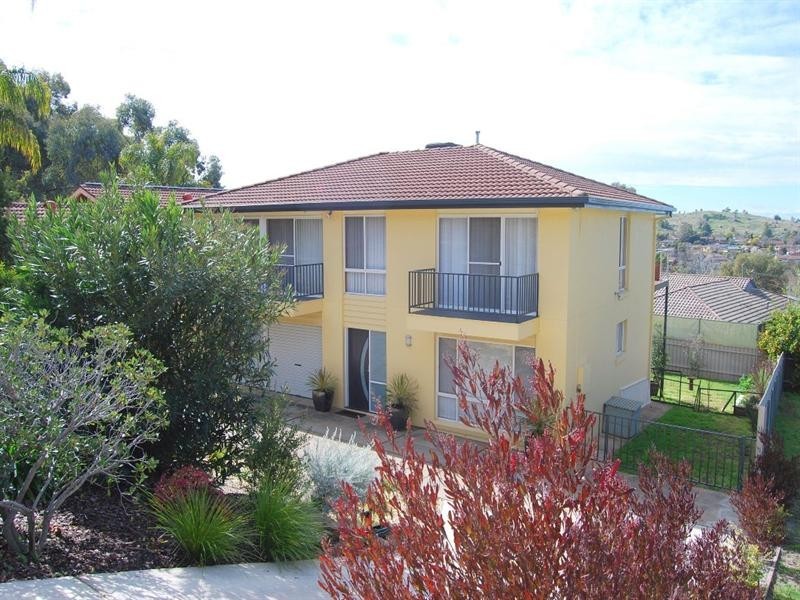 3 Andrews Avenue, Wagga Wagga NSW 2650