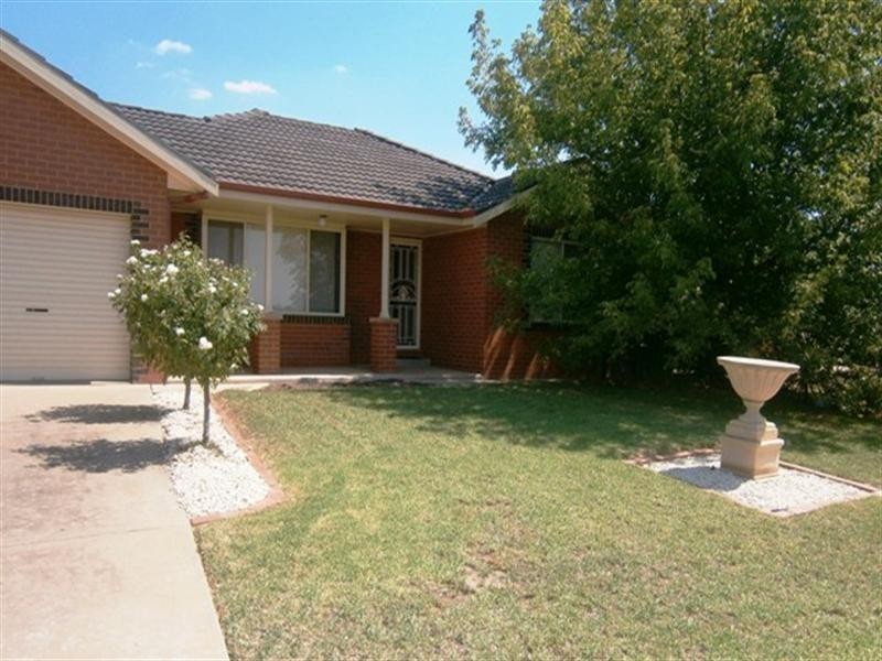 23 Nunkeri Street, Wagga Wagga NSW 2650