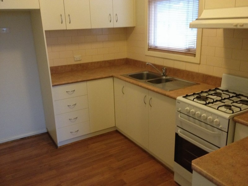 165 Macleay Street, Wagga Wagga NSW 2650