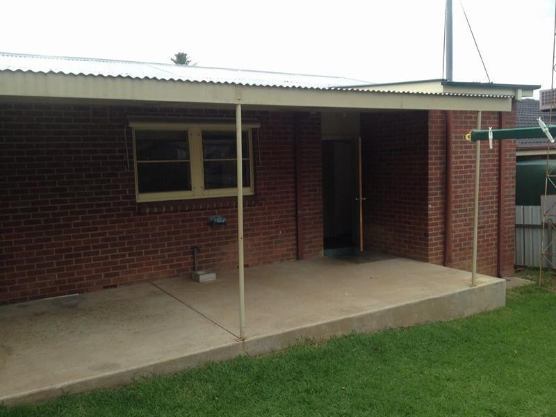 15 Marama Parade, Mount Austin NSW 2650