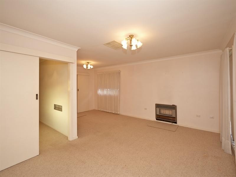 13 Bavaria Street, Tolland NSW 2650