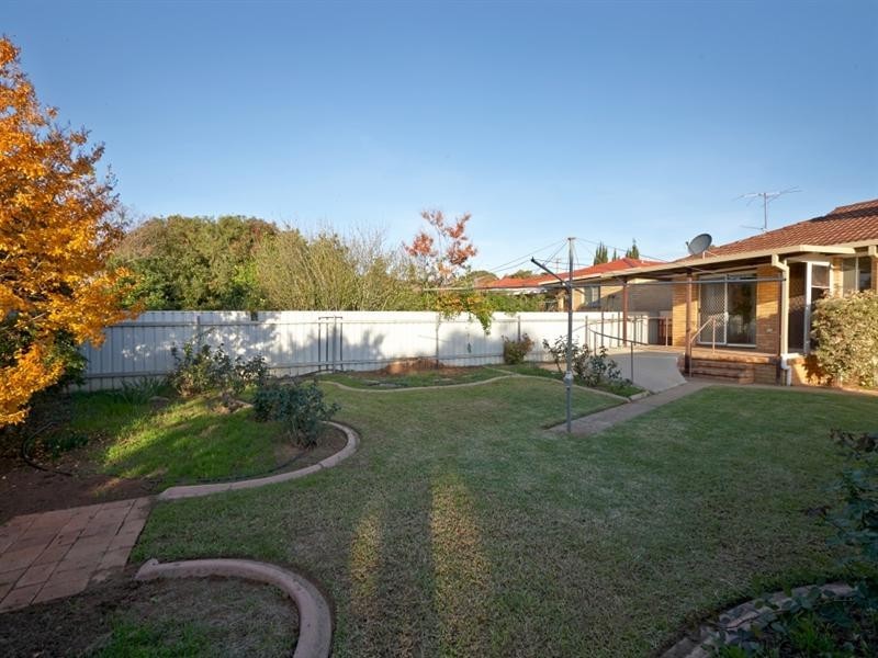 13 Bavaria Street, Tolland NSW 2650