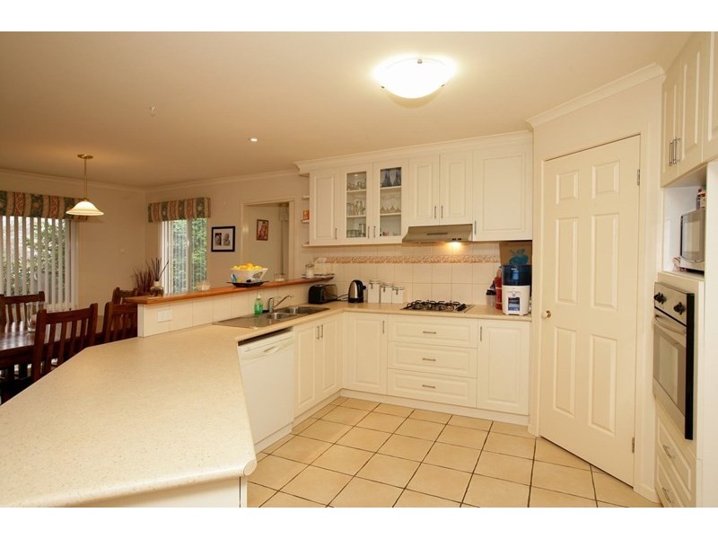 4 Headley Place, Kooringal NSW 2650