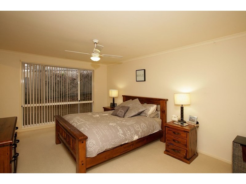 4 Headley Place, Kooringal NSW 2650