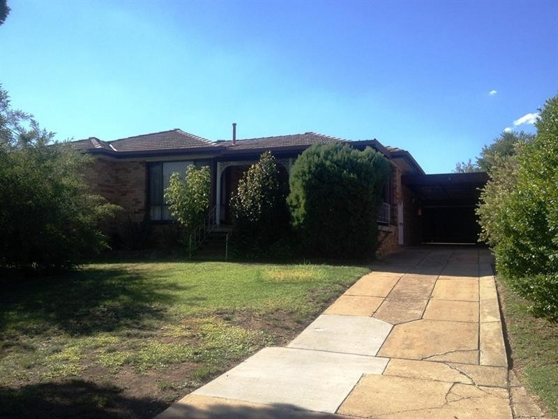 15 Fairbairn Crescent, Wagga Wagga NSW 2650