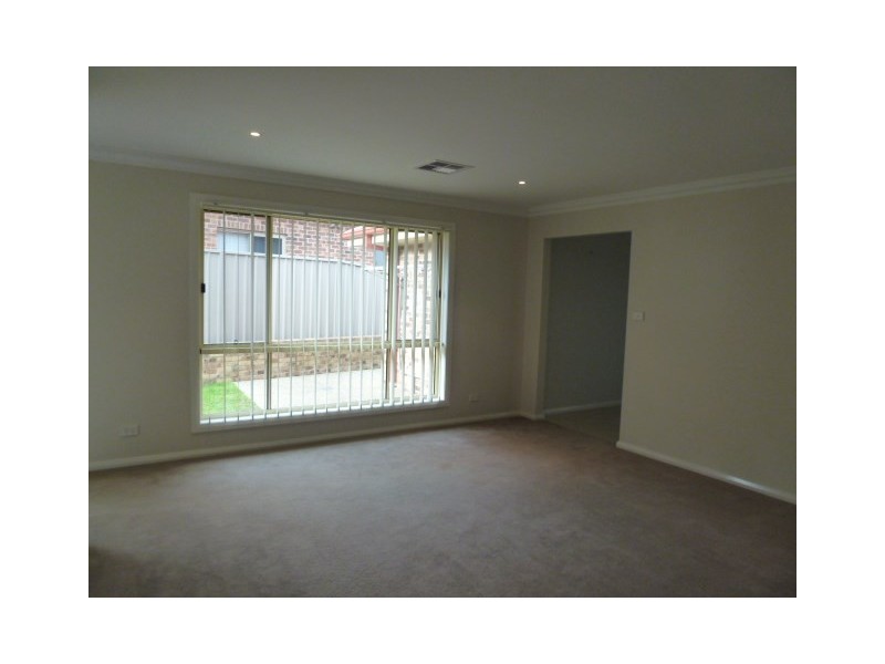 2/81 Atherton Crescent, Tatton NSW 2650