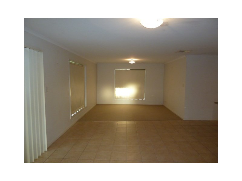 12 Walla Place, Wagga Wagga NSW 2650