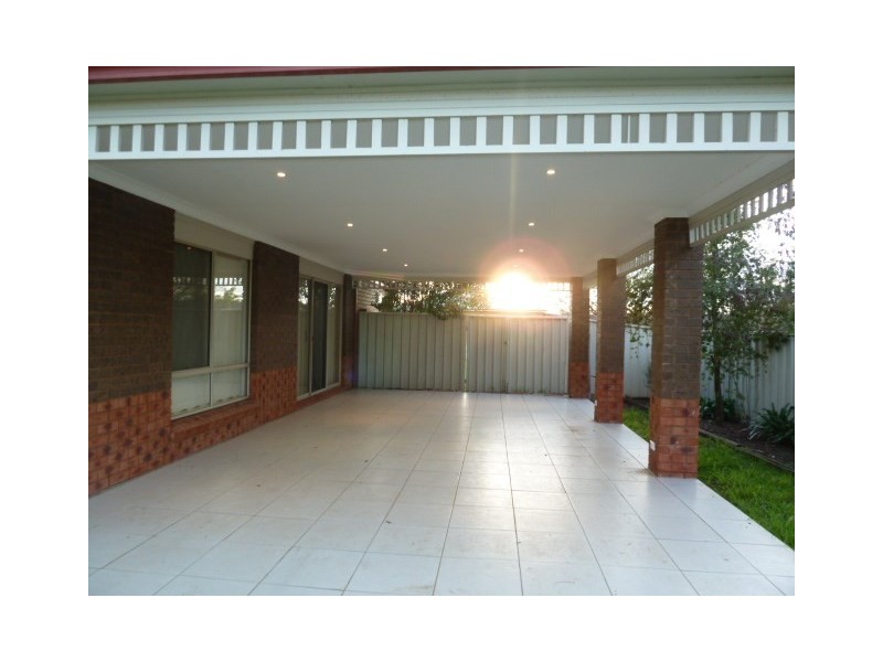 12 Walla Place, Wagga Wagga NSW 2650