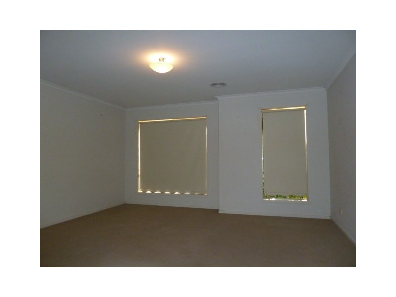 12 Walla Place, Wagga Wagga NSW 2650