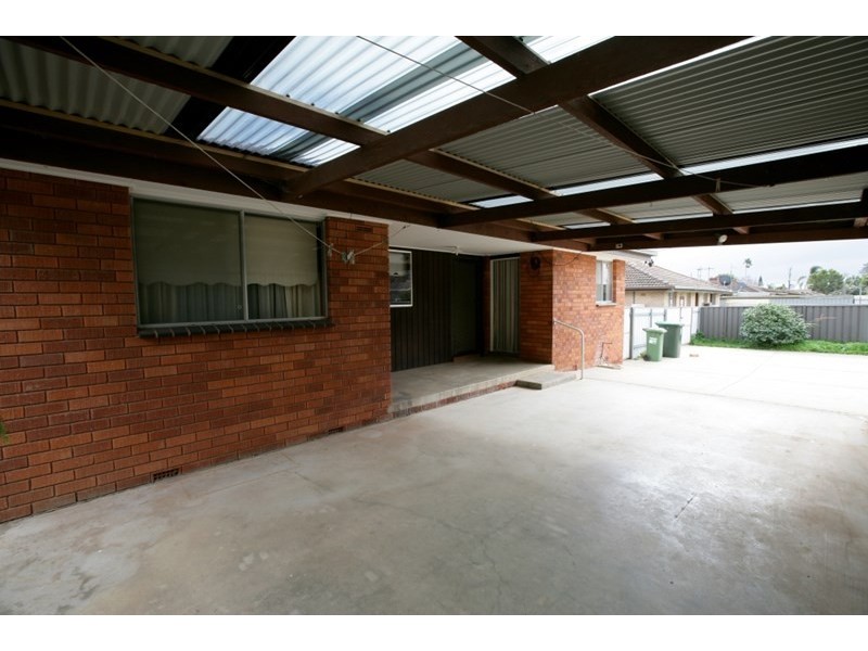 81 Raye Street, Tolland NSW 2650