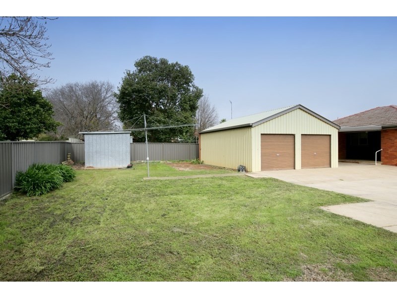 81 Raye Street, Tolland NSW 2650