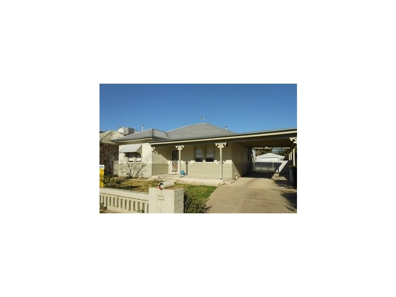 216 Kincaid Street, Wagga Wagga NSW 2650
