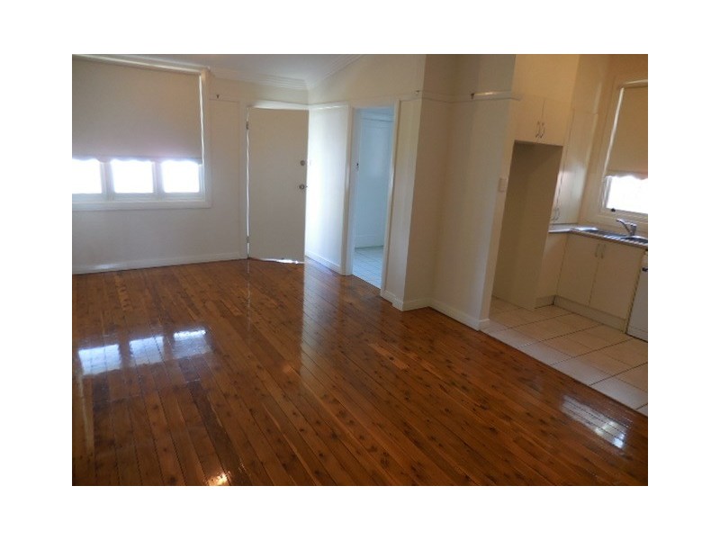 216 Kincaid Street, Wagga Wagga NSW 2650