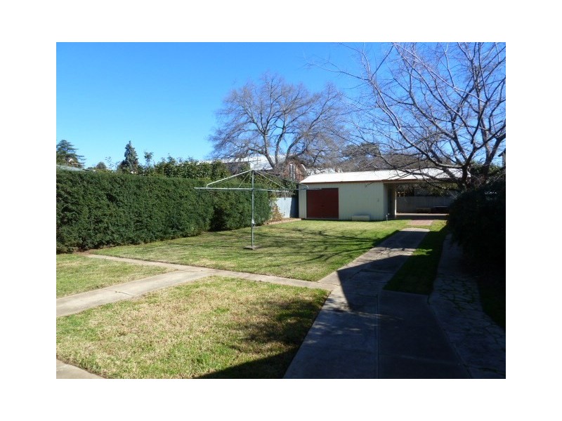 8 Little Best Street, Wagga Wagga NSW 2650